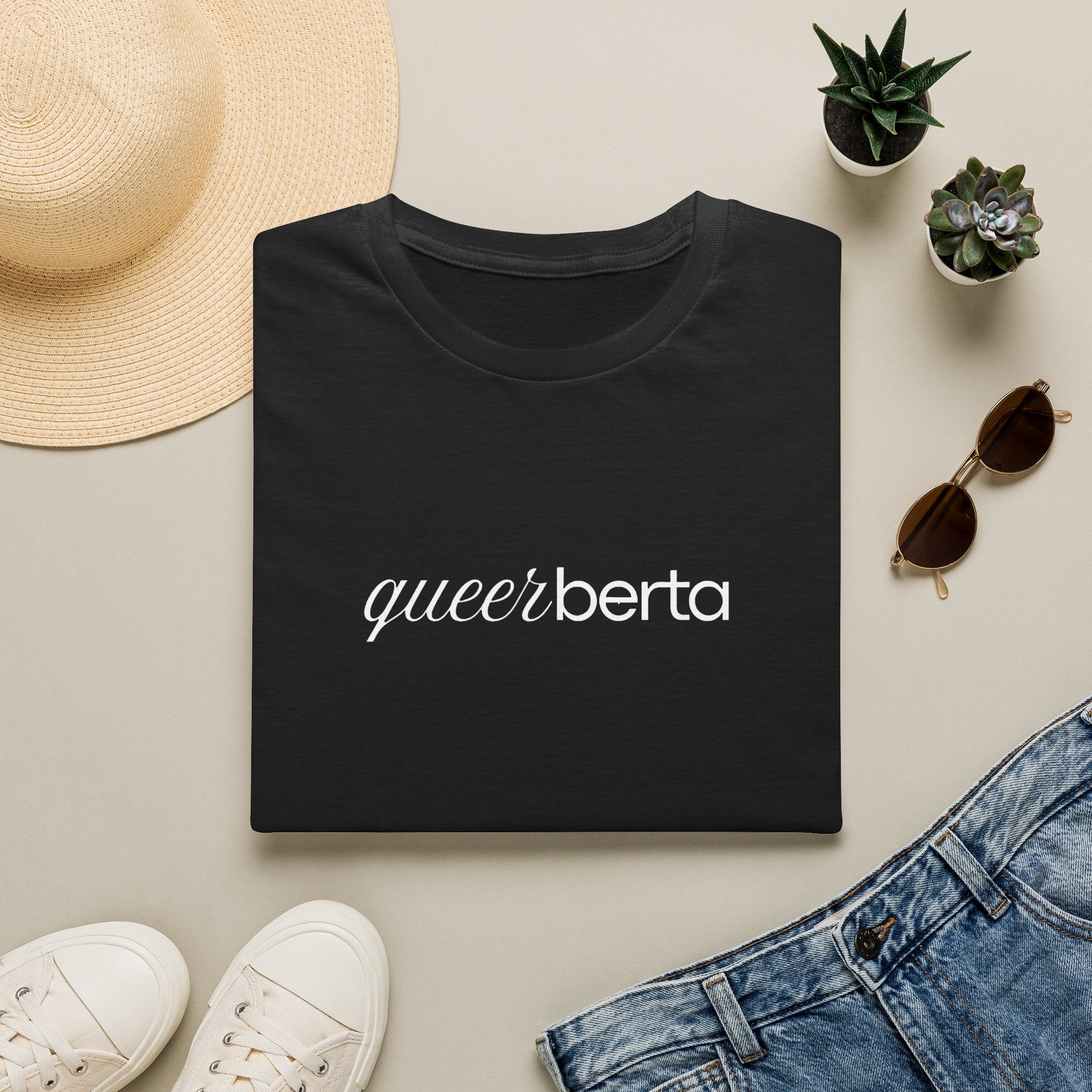 Queerberta | Tee Shirt | CAD